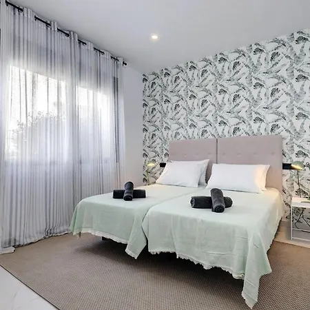 Daire 2 Bedroom Ground Floor At Hills