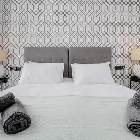 2 Bedroom Ground Floor At Hills Estepona