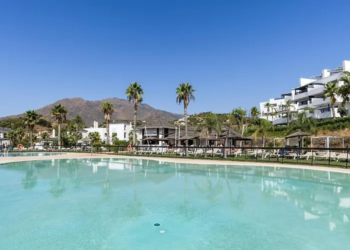 2 Bedroom Ground Floor At Hills Apartamento