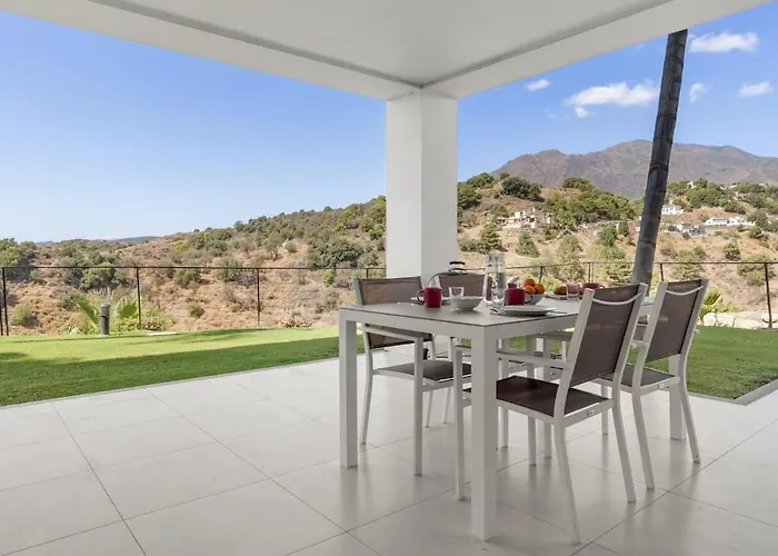 Apartamento 2 Bedroom Ground Floor At Hills Estepona