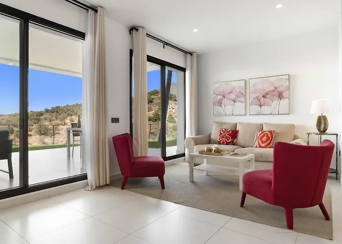 2 Bedroom Ground Floor At Hills Estepona