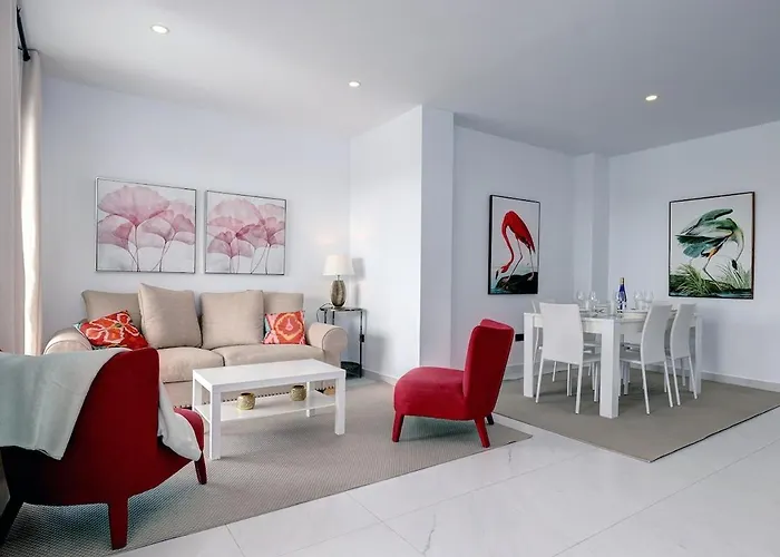 Apartamento 2 Bedroom Ground Floor At Hills *