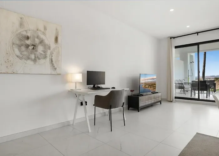 2 Bedroom Ground Floor At Hills *