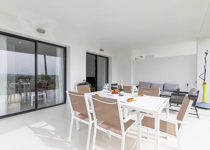 2 Bedroom Ground Floor At Hills Estepona