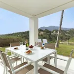 Apartment 2 Bedroom Ground Floor At Hills *