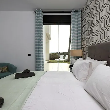 2 Bedroom Ground Floor At Hills Estepona