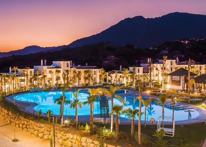 Appartamento 2 Bedroom Ground Floor At Hills Estepona