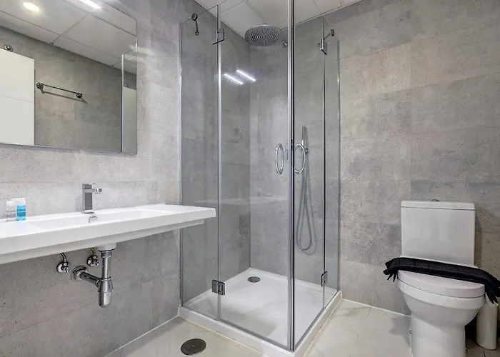 2 Bedroom Ground Floor At Hills