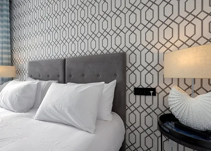 2 Bedroom Ground Floor At Hills * Estepona