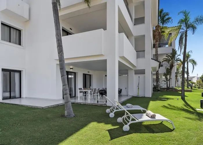 Appartamento 2 Bedroom Ground Floor At Hills Estepona