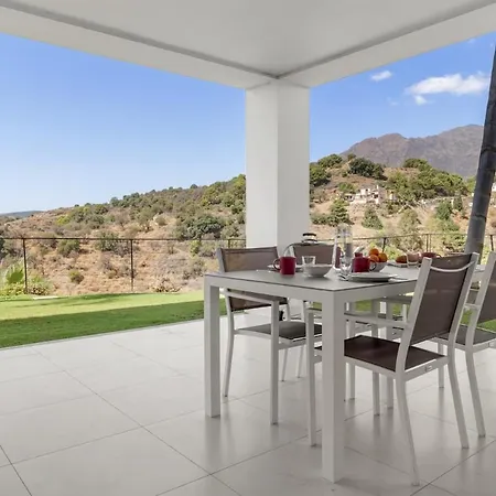 Appartamento 2 Bedroom Ground Floor At Hills Estepona