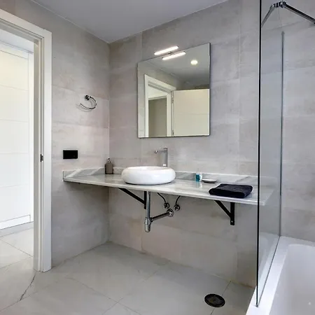 2 Bedroom Ground Floor At Hills *