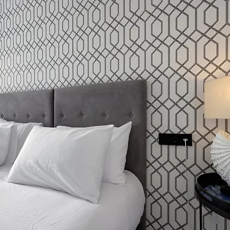 2 Bedroom Ground Floor At Hills * Estepona